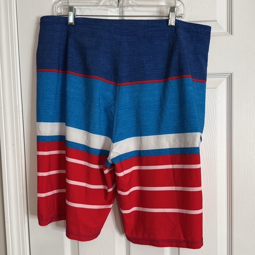 Body Glove Vapor Swim Trunks Board Shorts Men’s Red White Blue - Size 38 - Picture 2 of 3